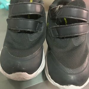 Toddler Nike size 9